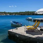 Magazin Tatil Evi *